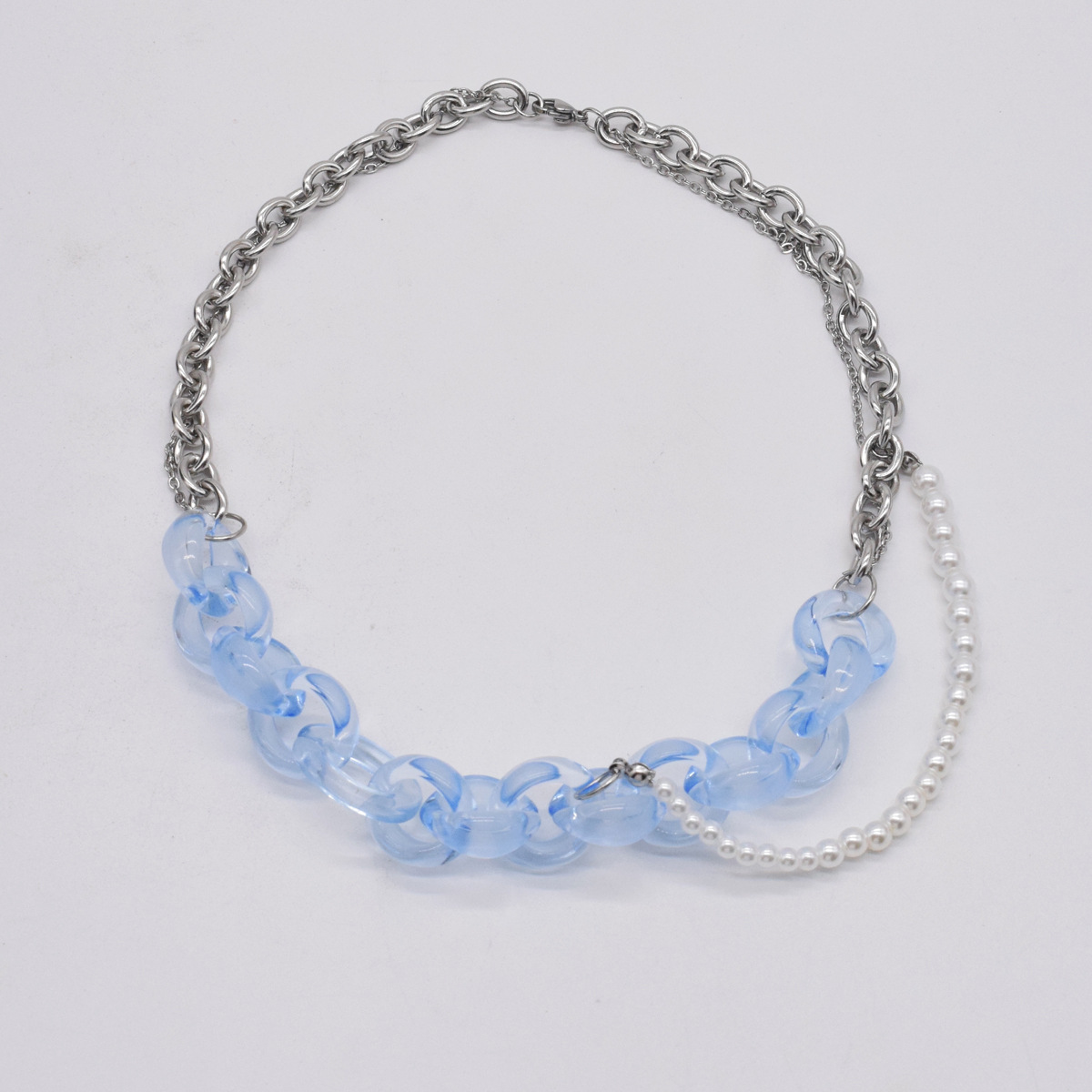 Fashion Light Blue Acrylic Hollow Chain Pearl Stitching Necklace Wholesale Nihaojewelry display picture 4