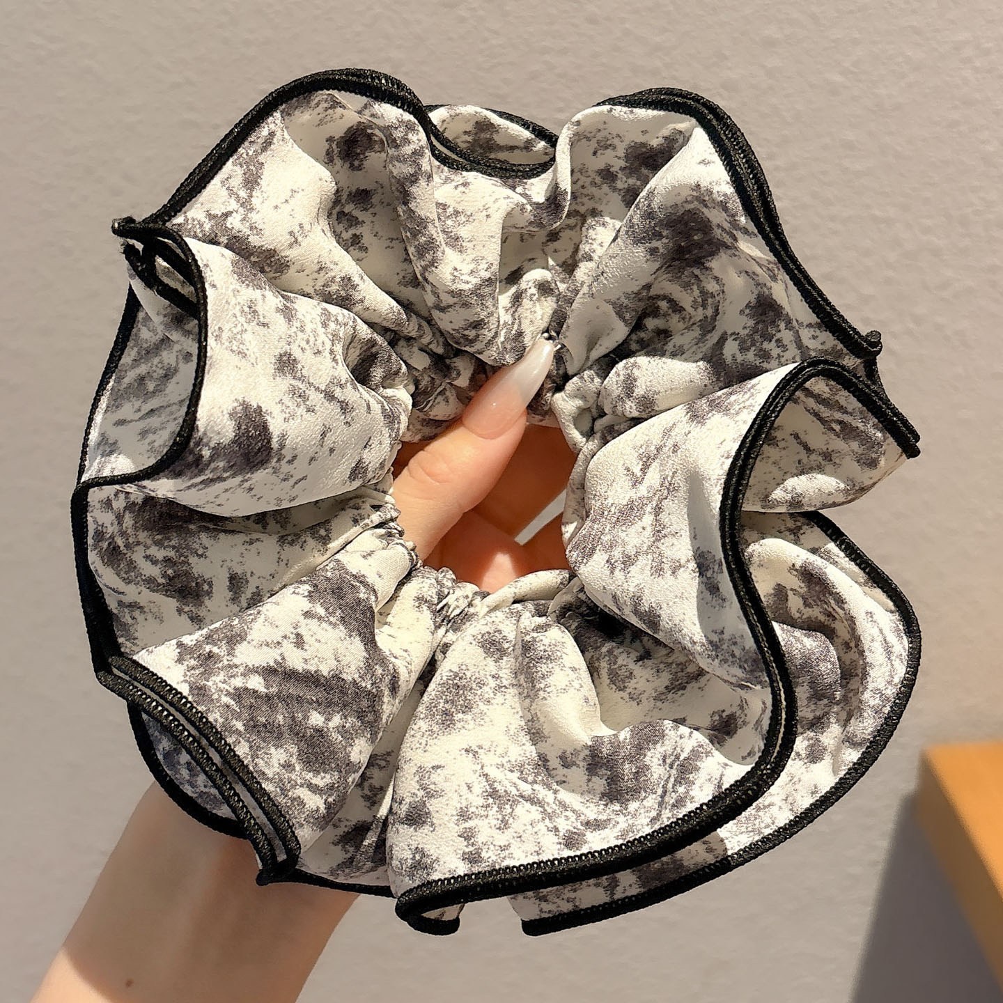Coletero Scrunchie para Cabello de Tela Artesanal para Peinados image 29
