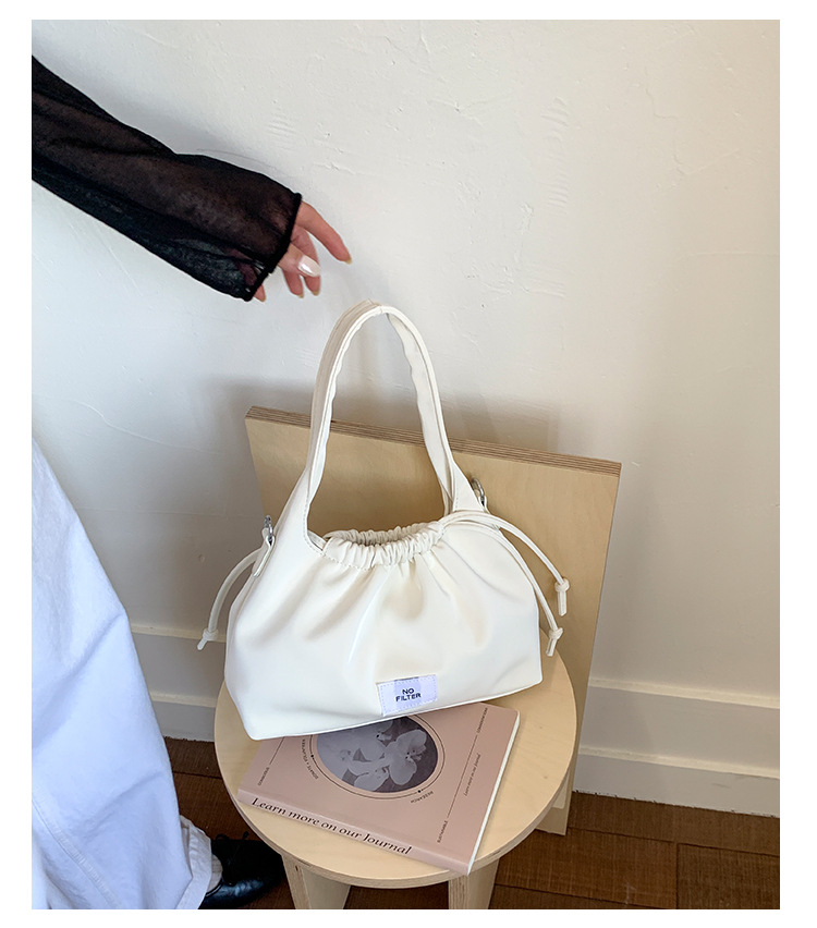 New 2025 Pleated bag for women, large-capacity, fashionable and versatile shoulder bag, nylon fabric casual commuting crossbody bag for women undefined