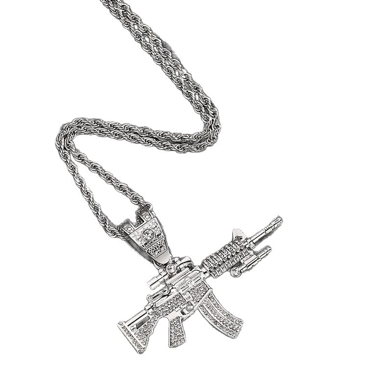 TEMU ventas calientes de nuevo diamante tipo arma de joyería aleación de simulación AK modelo de armas cross-border hip hop collar de hombre