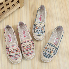 Spring and Summer New Old Beijing Cotton Shoes for Women, Mesh Shoes with Non-slip Soles, Breathable and Comfortable One-Piece Shoes for Middle-Aged and Elderly Mothers