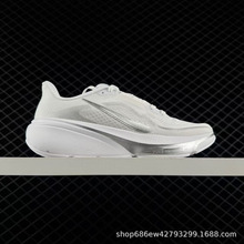 2026��óЬ���·���42������Ьʱ�г���������͸��������Ů�˶�Ь