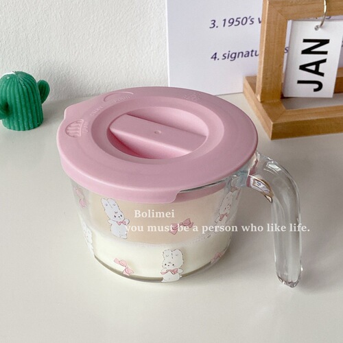 Bolimei high borosilicate glass measuring cup girl's heart rabbit graduated measuring cup baking cup heat-resistant lid