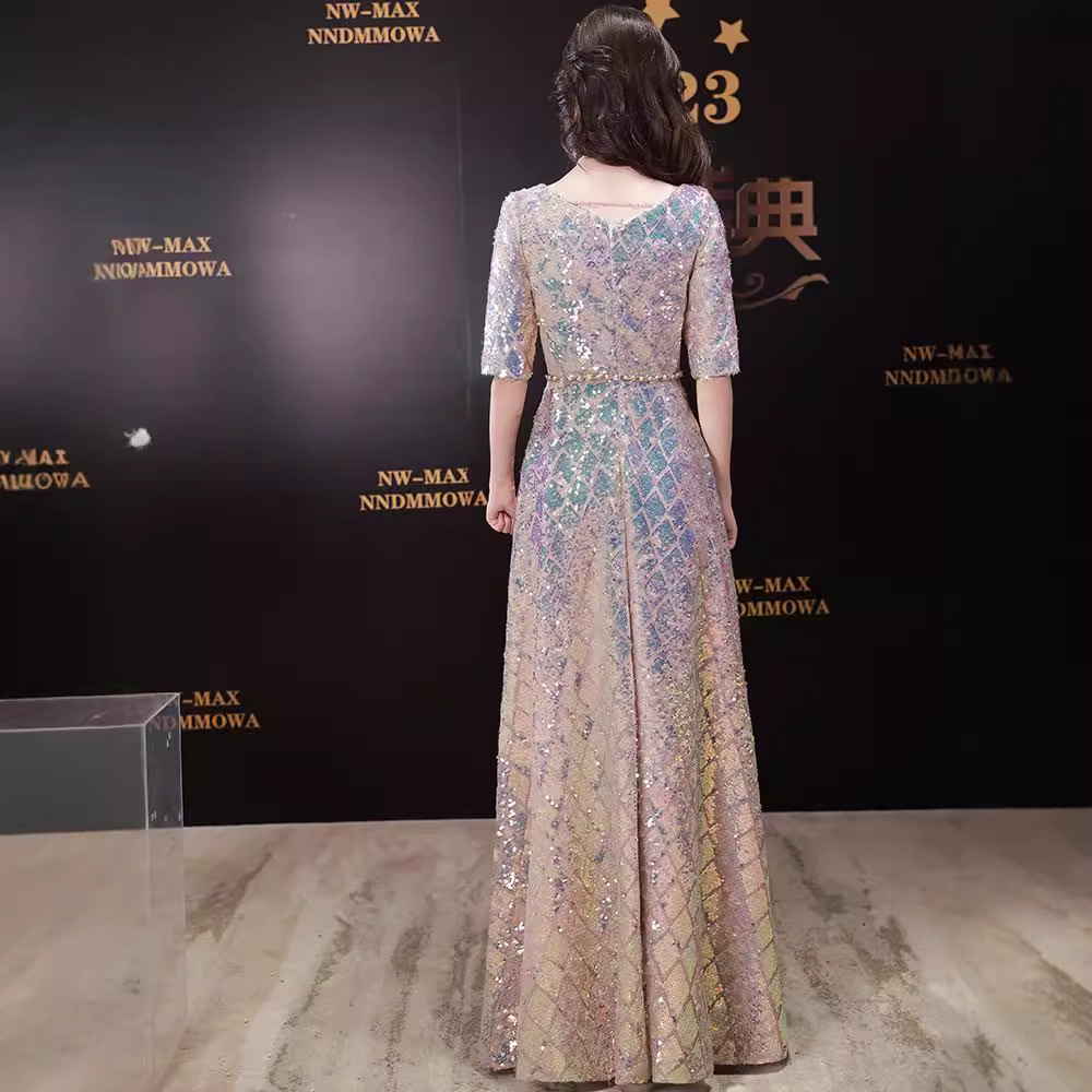 Vestido de noche elegante y con estilo para mujer, nuevo modelo 2025, vestido de lentejuelas chic y lujoso para eventos sociales, diseño exclusivo con un toque internacional.