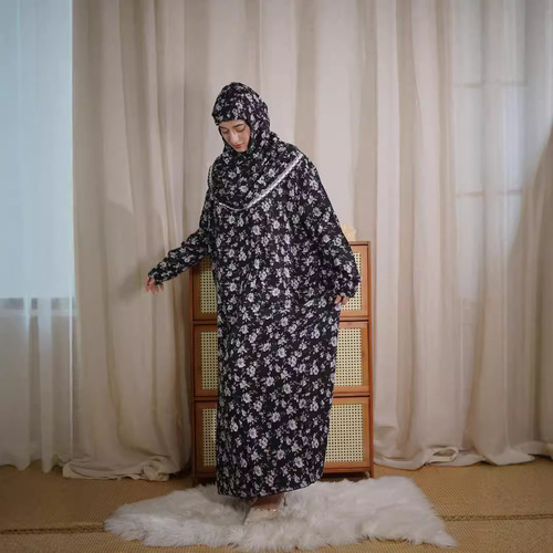 Comfortable and Breathable Plus-Size Traditional Muslim Women's Flowered Edge Hat Integrated Prayer Robe Fashion Printed Dress