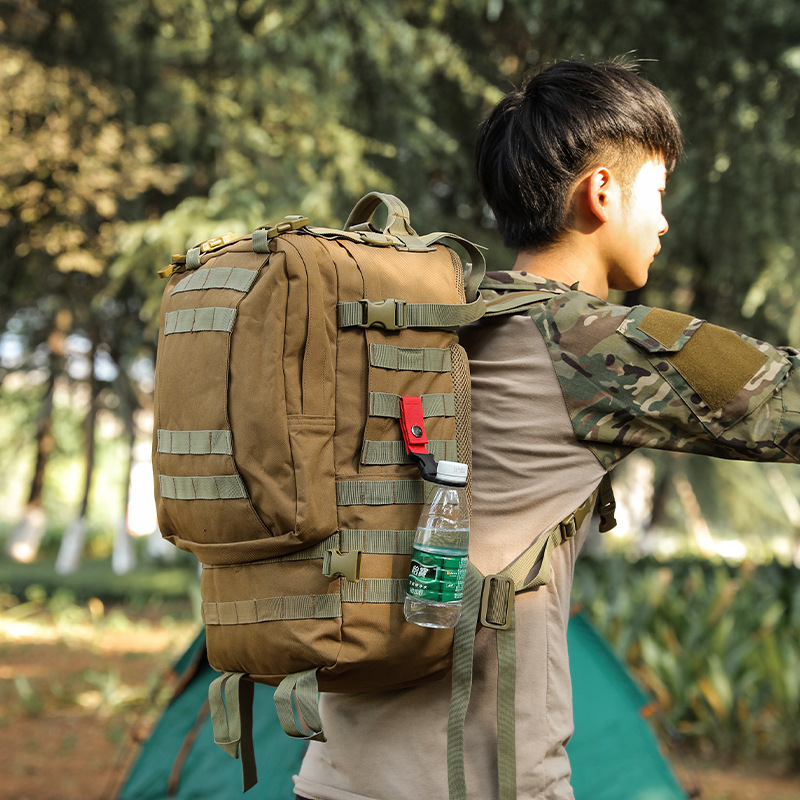 携帯水筒掛けミネラルウォーター挟みアウトドア戦術ナイロン飲料瓶リボン掛け多機能登山ボタン|undefined