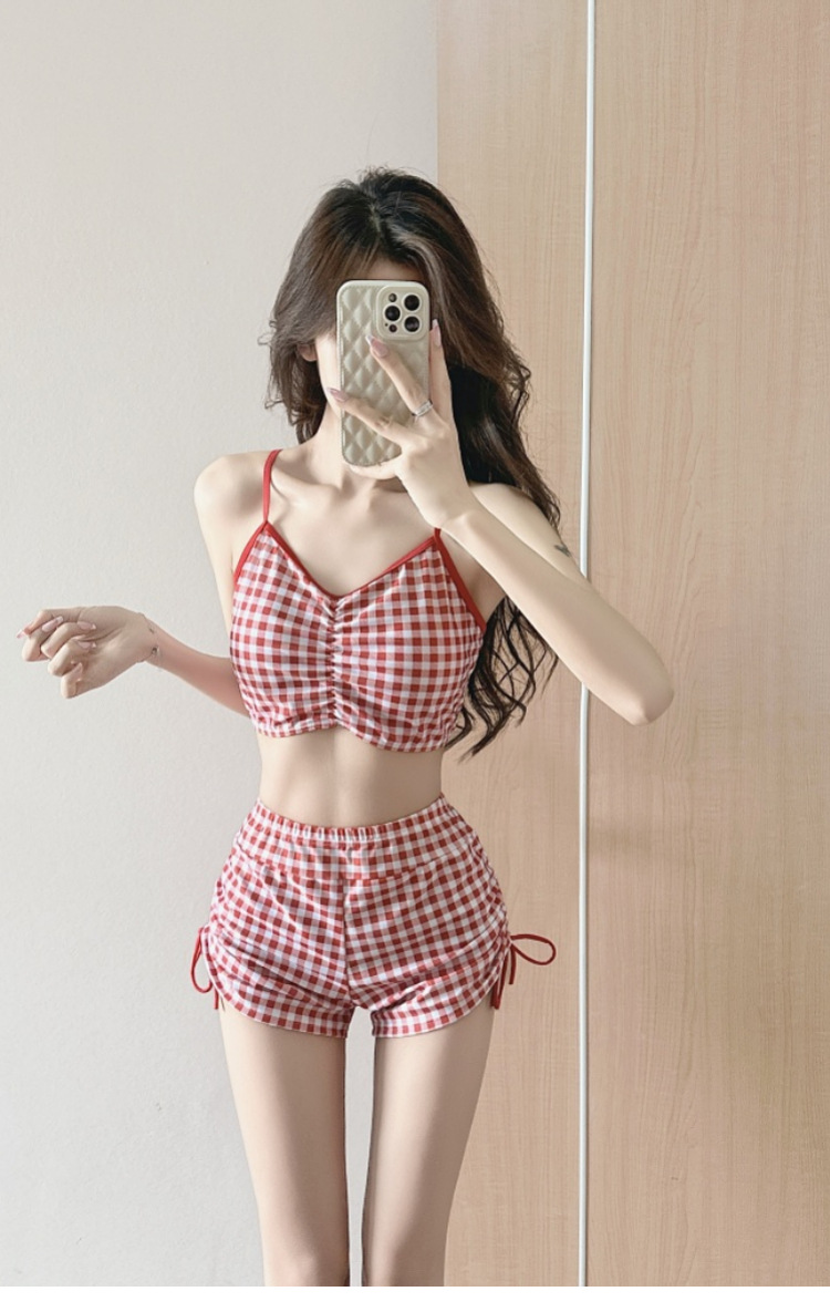 GraceChic GraceChic Two-Piece Swimsuit Women Plus Size Long Sleeve High-End Conservative Style For Curvy Girls Covering Flaws Stunning_ecoleips.com