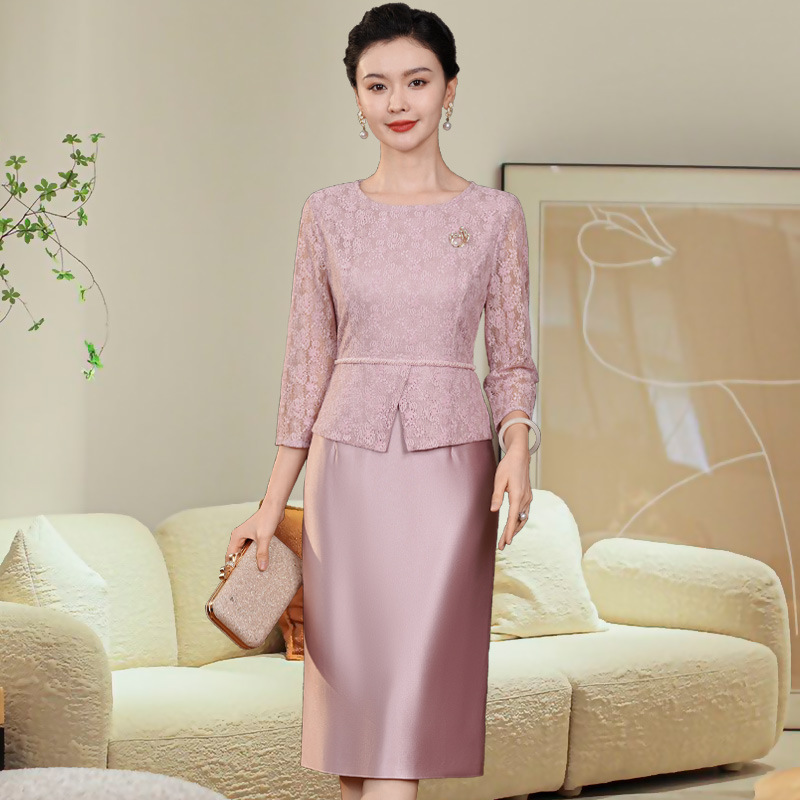 2025 Autumn New Elegant Noble Style Mother-In-Law Wedding Banquet Dress for Petite Plus Size Young Mothers