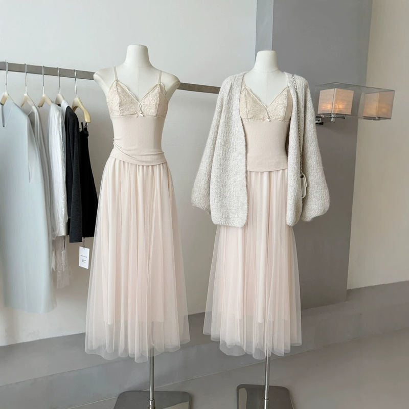 Soft and delicate knitted sweater cardigan for women, with camisole and mesh skirt three-piece set, new autumn 2026 collection Soft and delicate knitted sweater cardigan for women, with camisole and mesh skirt three-piece set, new autumn 2026 collection