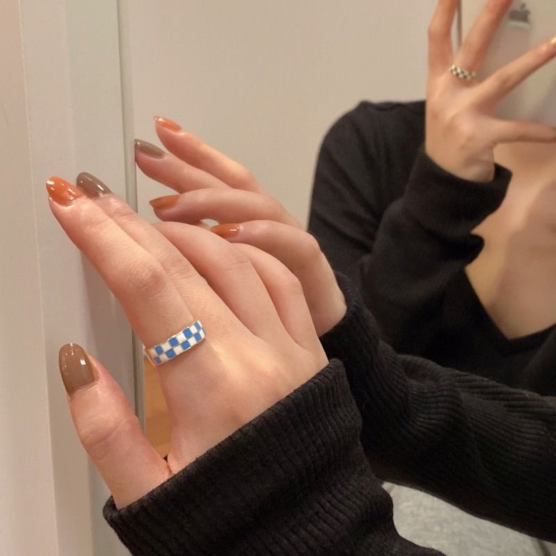 AE65DE8FE40F8B7D850FD49A7A9899