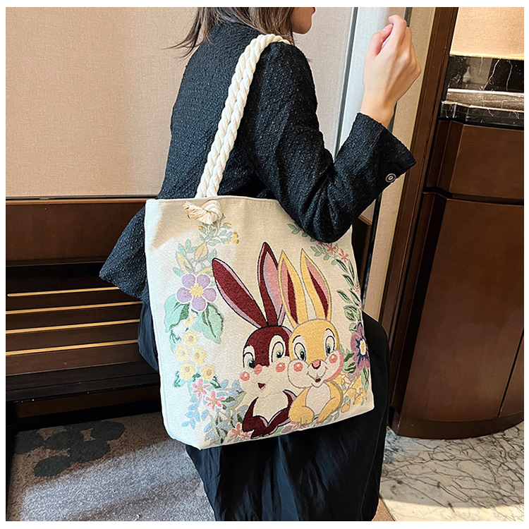 Women's Small All Seasons Cotton And Linen Animal Fashion Square Zipper Tote Bag display picture 3