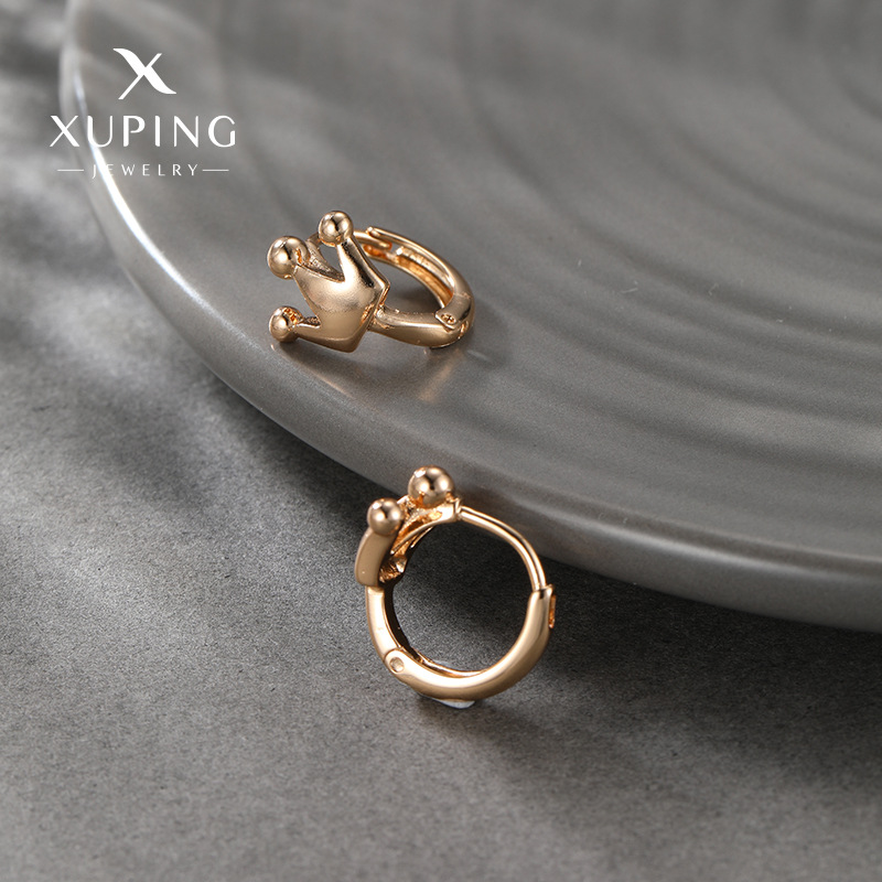 Joyería Xuping brillante dorado pendientes de corona de estilo coreano simple pendientes de nicho de alta calidad pendientes de temperamento