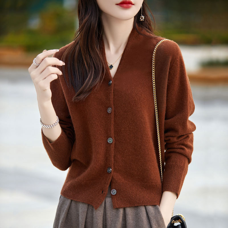 2025 New Autumn and Winter Pure Wool V Neck Knitted Cardigan Long-Sleeved Women's Pure Color Loose Elegant Versatile Top
