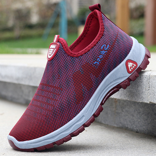 Manufacturer wholesale old Beijing cloth shoes for women spring and autumn new walking shoes one-step mom shoes breathable casual women's shoes