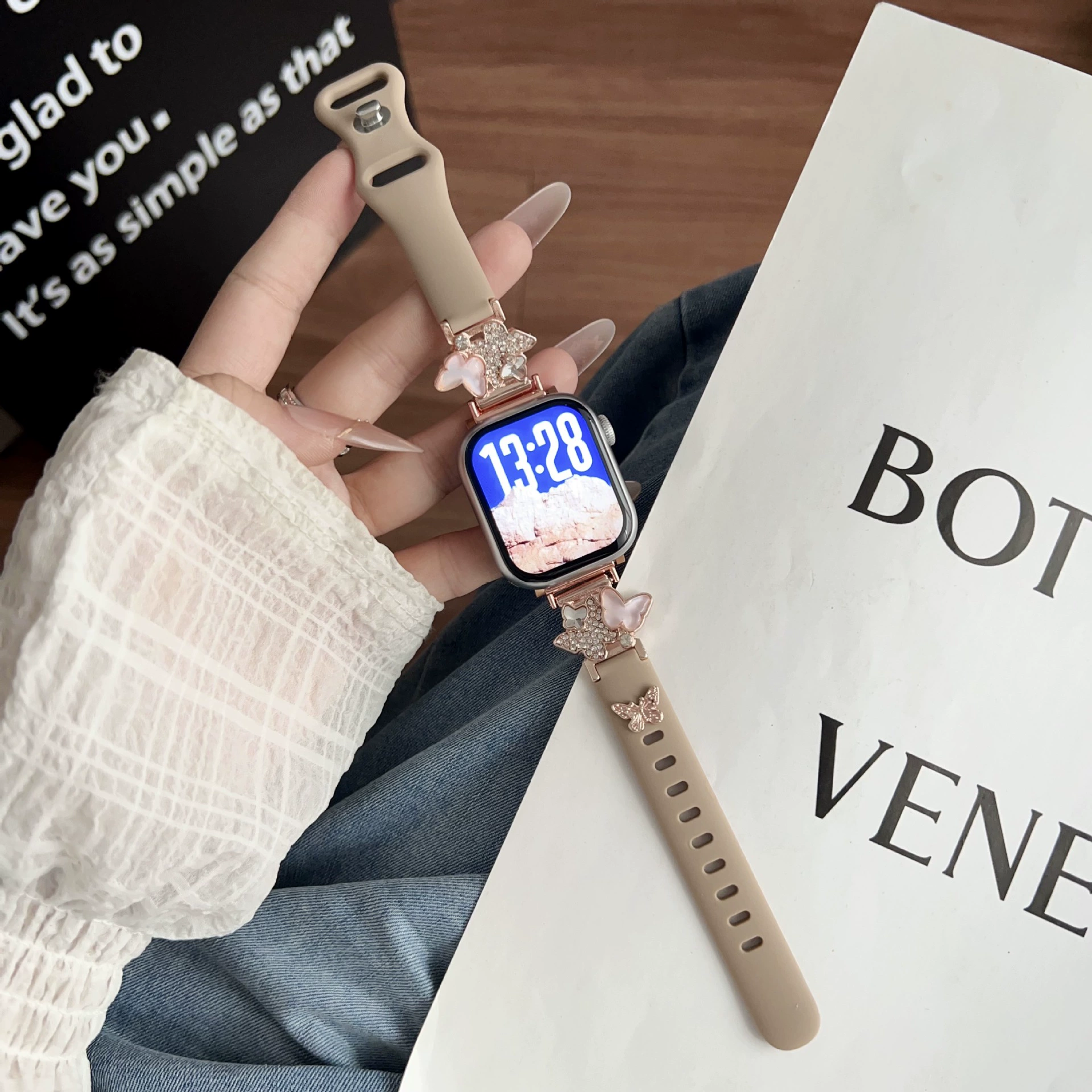 Кросс-бортной милый клеевой бабочий набор силиконовый браслет для iWatch, подходит для Apple Watch 9, лето, s10