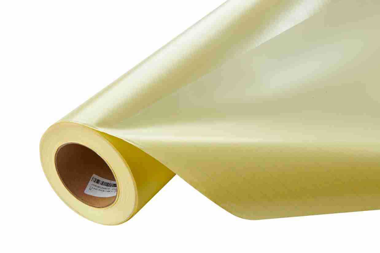 Película de laminación en frío con base amarilla de 108G/M, PVC de 15 micras, pegamento blanco permanente, 48 películas, 82 papel de soporte, película protectora resistente a los arañazos para uso comercial