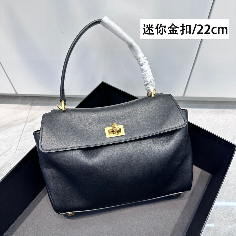 Spring and Summer New Style Genuine Leather Rodeo Women's Tote Bag Large Capacity Lock Buckle Kelly Bag Casual Work Clothing Shoulder Crossbody Bag Spring and Summer New Style Genuine Leather Rodeo Women's Tote Bag Large Capacity Lock Buckle Kelly Bag Casual Work Clothing Shoulder Crossbody Bag