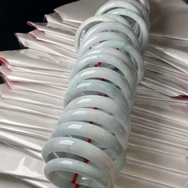 翡翠项饰;翡翠手饰;天然珍珠项饰