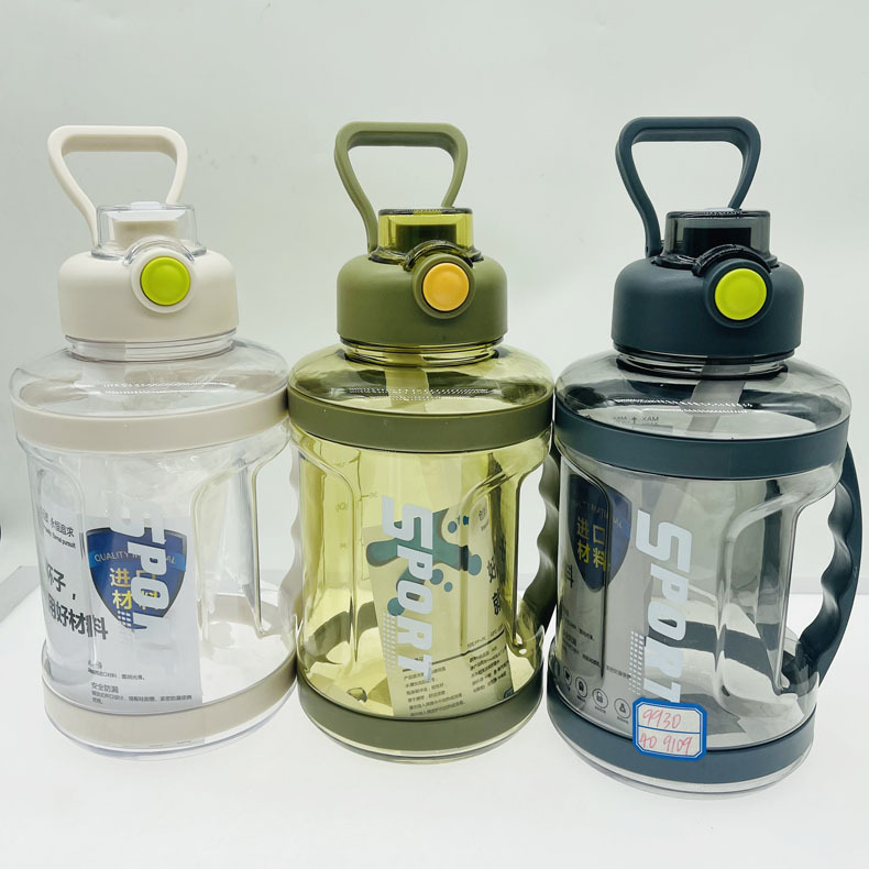 Yili Ton barril taza de la aptitud 2200ml deportes al aire libre hervidor plástico gran capacidad portátil al por mayor