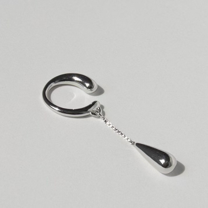 Exquisite Minimalist Men’s Clip-on Earrings For Non-pierced Ears. Perfect For Daily & Commute Wear. Hypoallergenic, Tarnish-resistant & Durable, Gent_voghion.com
