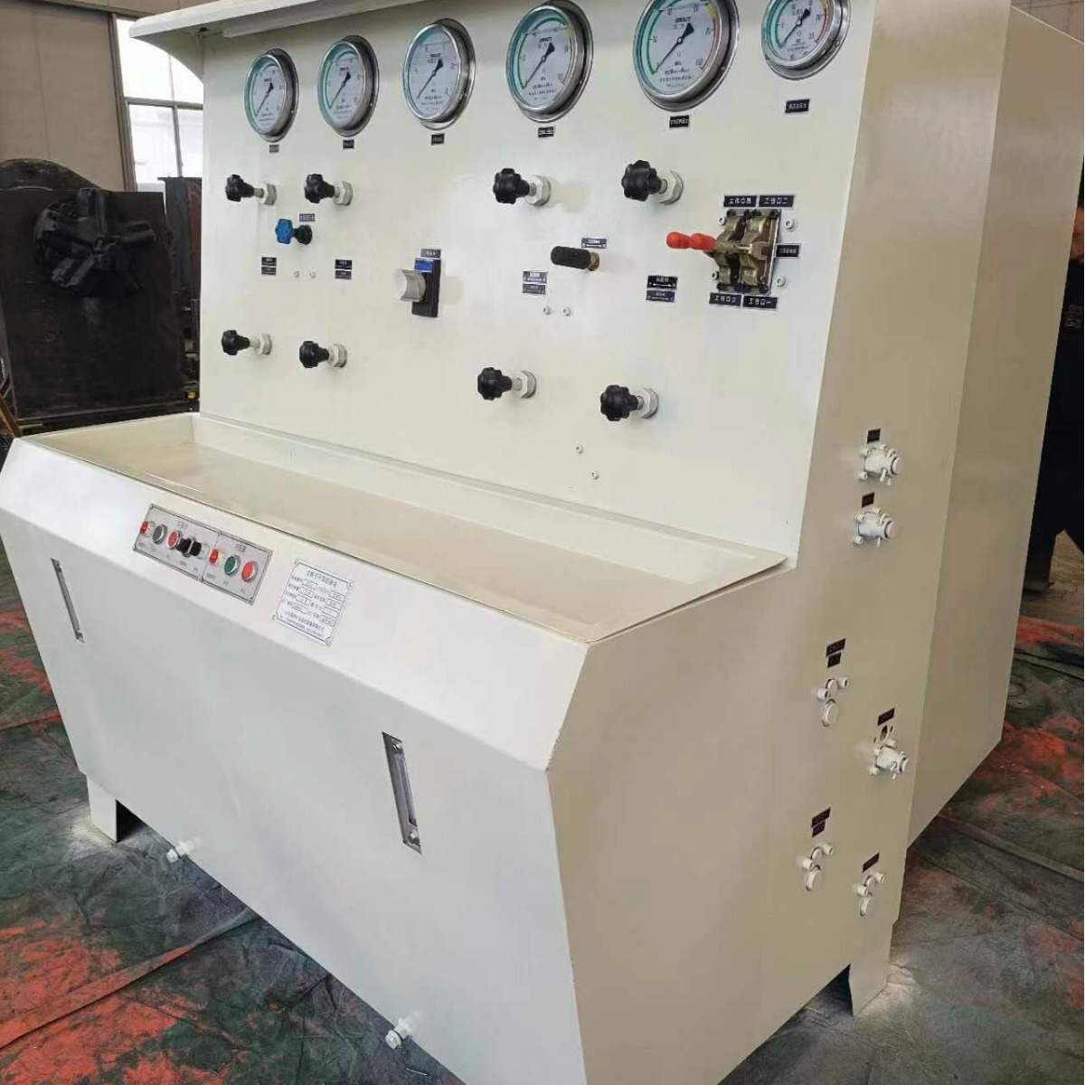 昊洲矿业生产三用阀试验台 阀组试验台 功能齐全价格合理！