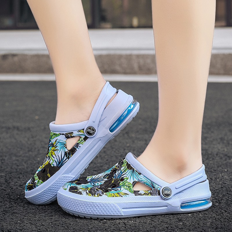 2025 verano pareja agujero zapatos sandalias de camuflaje casuales para hombres zapatillas respirables zapatillas de jardín con almohadillas de aire para mujeres