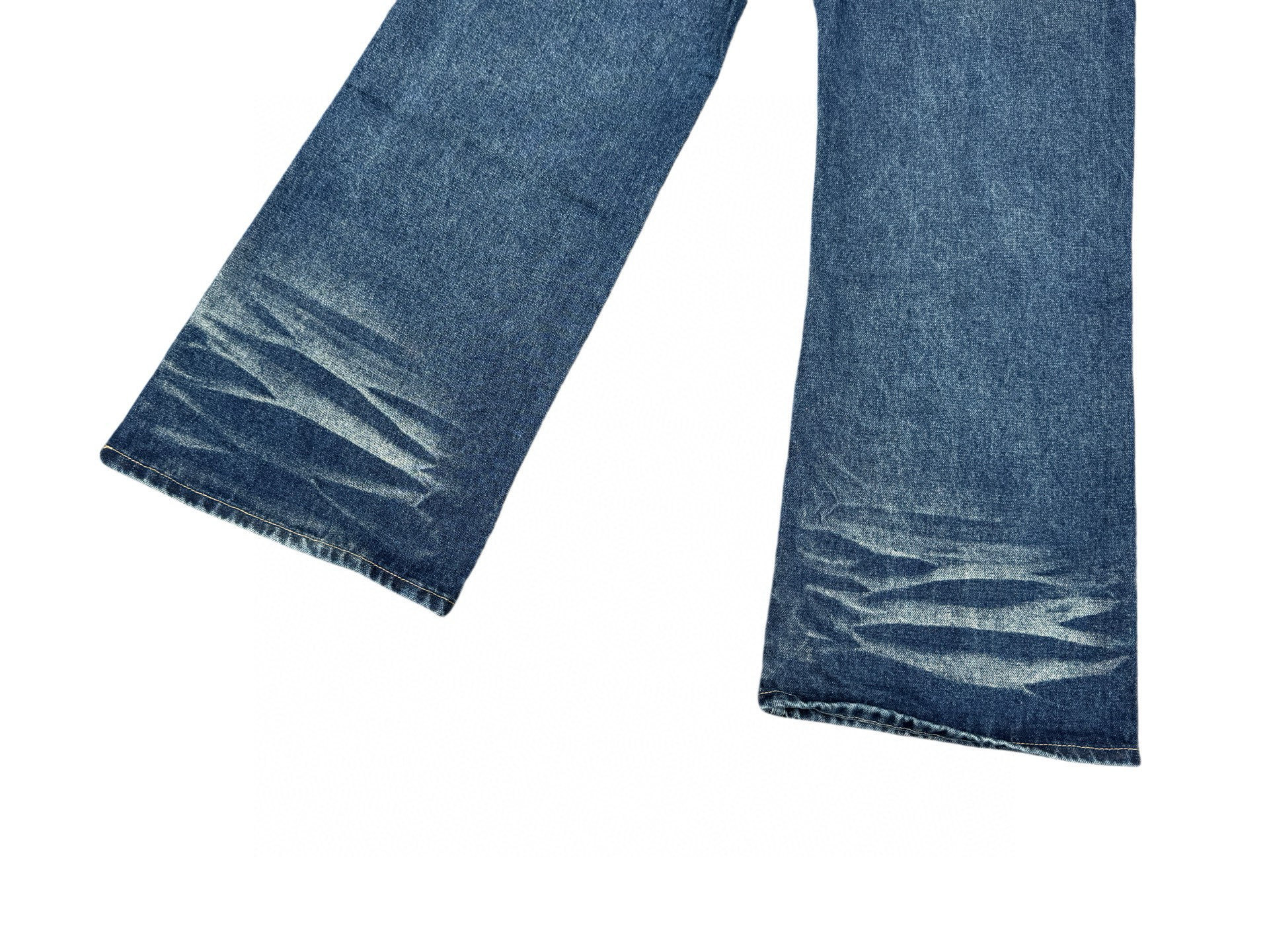 Style Oversized Washed Denim Pants – Baggy Streetwear Jeans With Ripple Effect & Distressed Detailing"_voghion.com