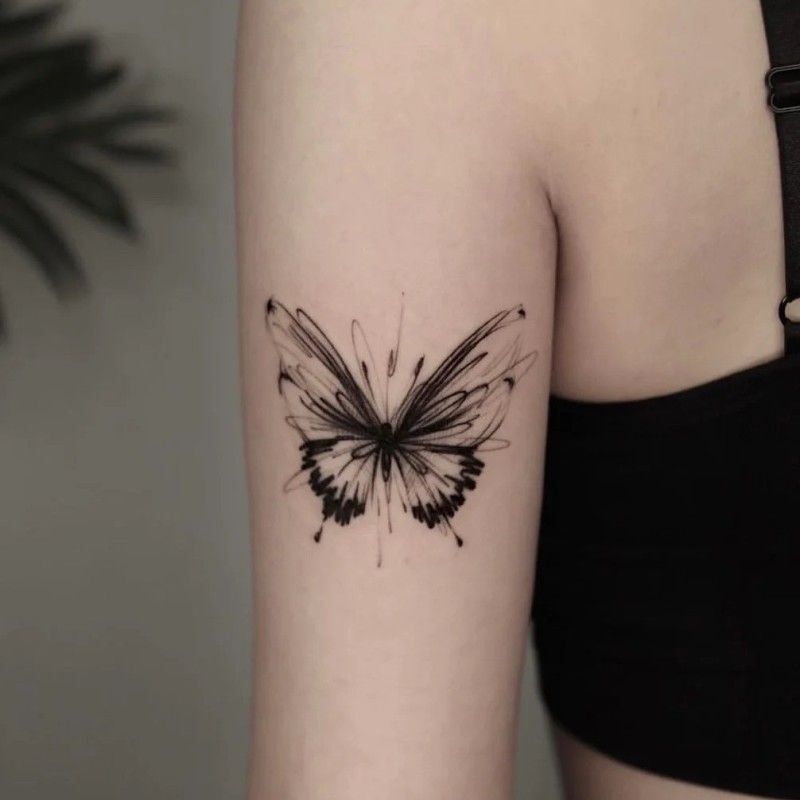 Black Line Butterfly Herbal Tattoo Sticker Waterproof Female Juice Butterfly Sticker Covering Scar Sweet Cool Sticker Black Line Butterfly Herbal Tattoo Sticker Waterproof Female Juice Butterfly Sticker Covering Scar Sweet Cool Sticker