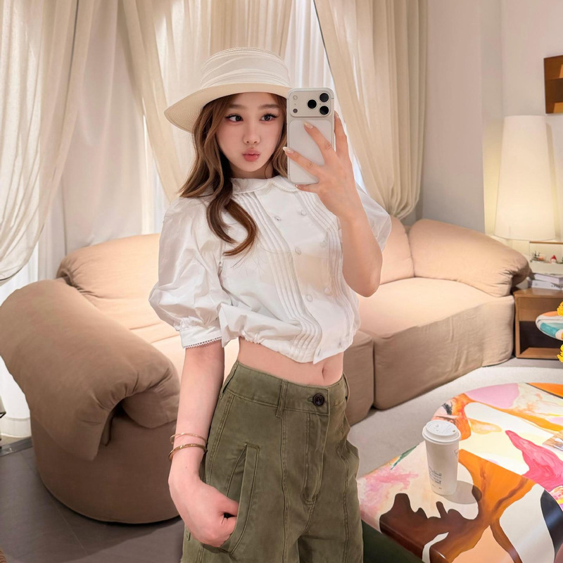 Gentle Style Doll Collar Shirt for Women, New Summer Model with Puff Sleeves and Lace, Age-Reducing College Style, Waist-Cinching, Slimming, Youthful Top