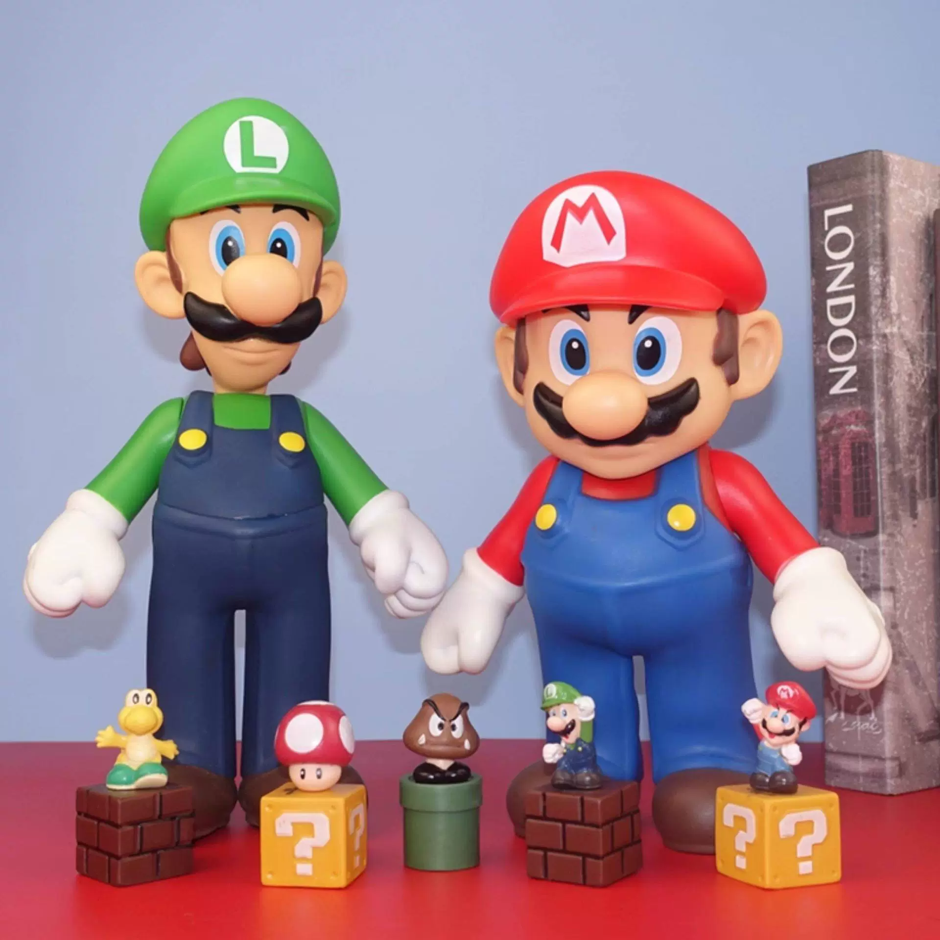 Mario, movable toy, minifigure, big doll