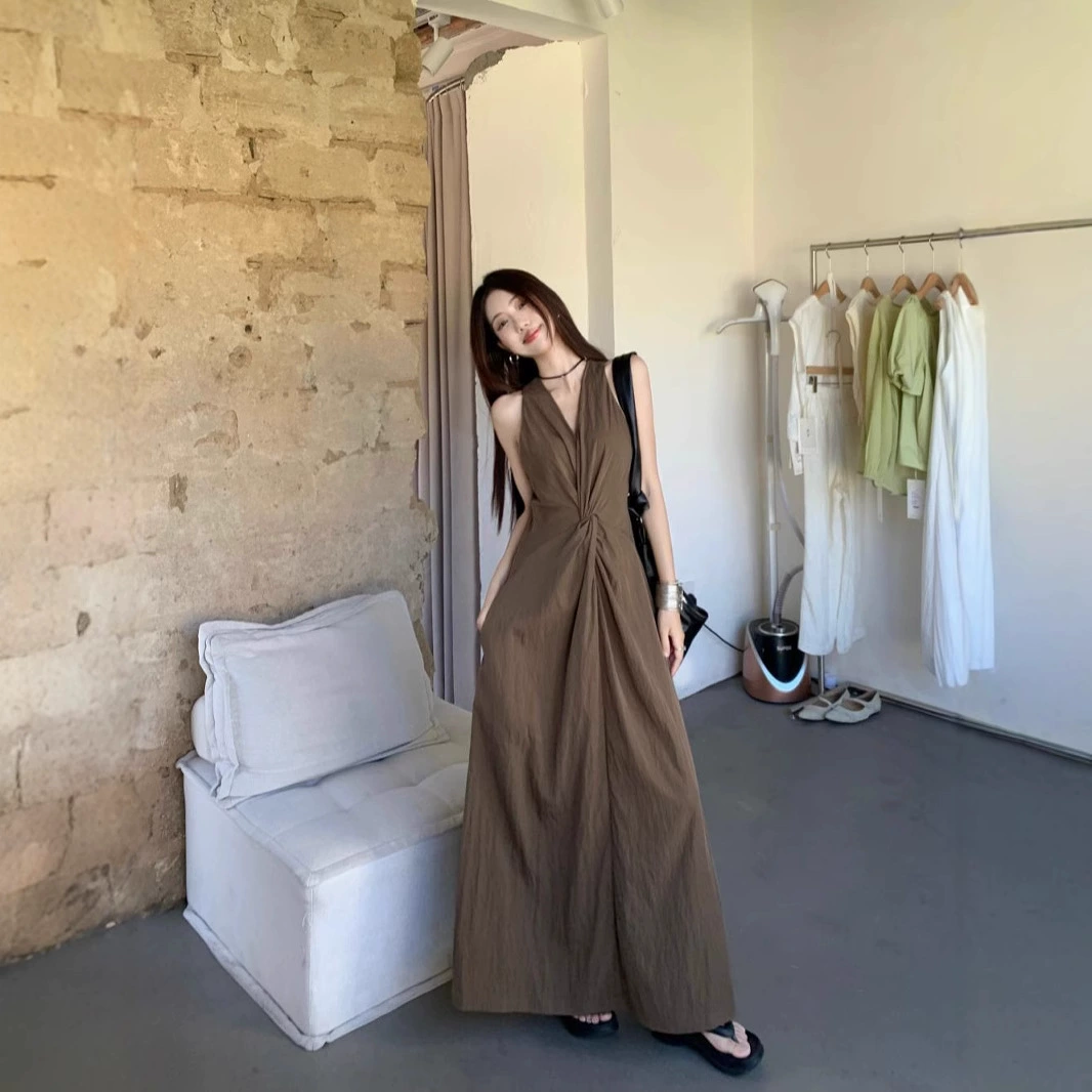 Французское скрученное платье женское летнее ретро темпераментное талия тонкая без рукавов приморский жилет