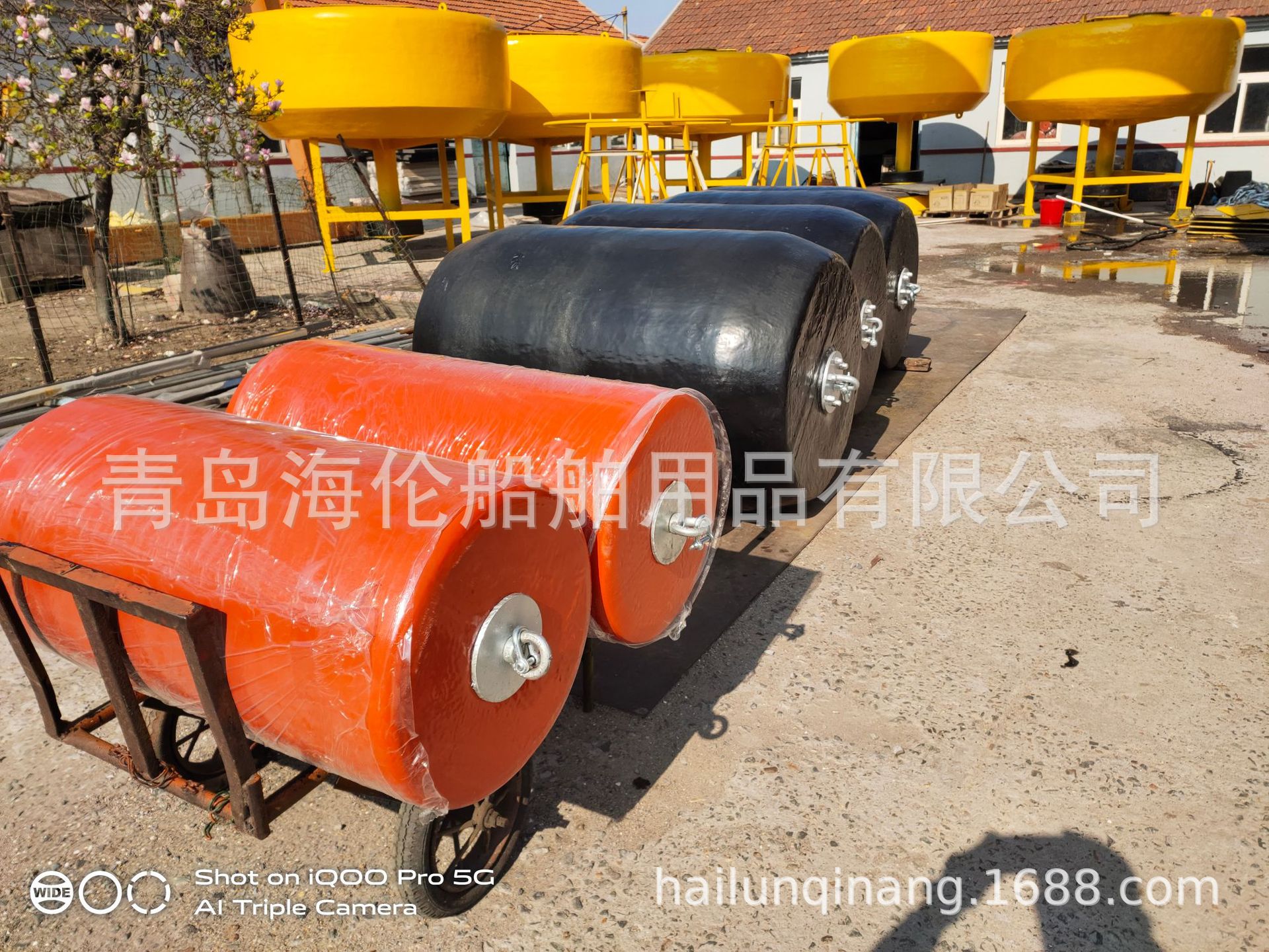 码头停泊用充气护舷 轮胎护套式碰垫 充气橡胶护舷防撞设施山东否