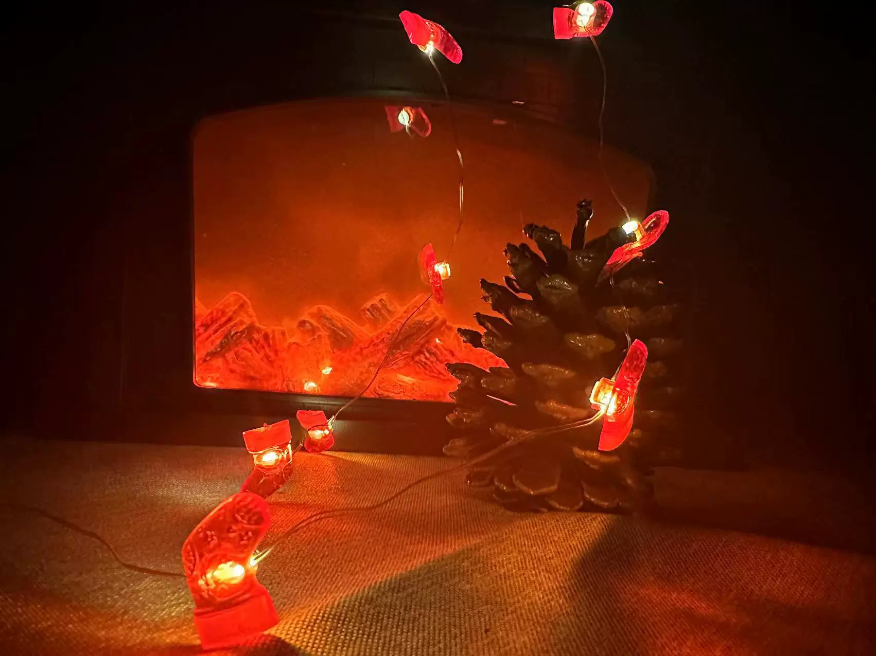 Крест-борговая рождественская светодиодная шляпа Санта-Клауса Black Hat Snow, снеговик олень Cutus Box Bone Bar Copper Light
