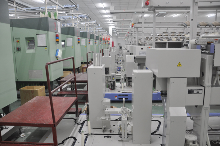 全自动粗细络联--万锭总用工12人