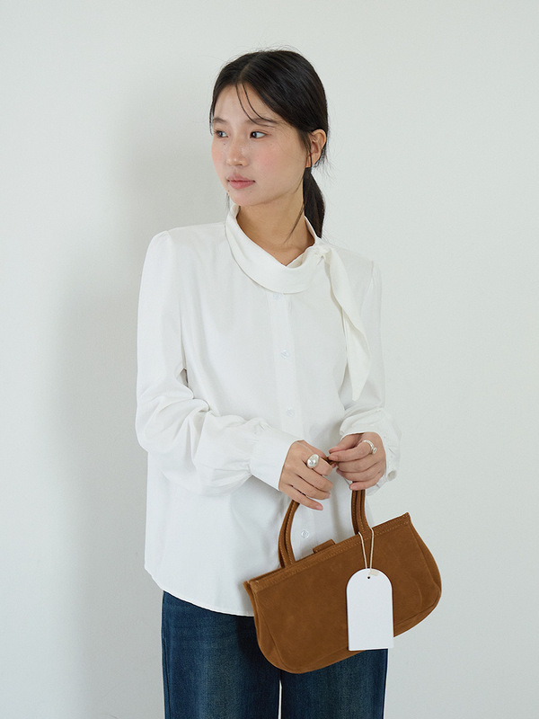 【欧凡】法式气质绒感小众围巾领白色长袖衬衫女秋季显瘦衬衣3194|undefined