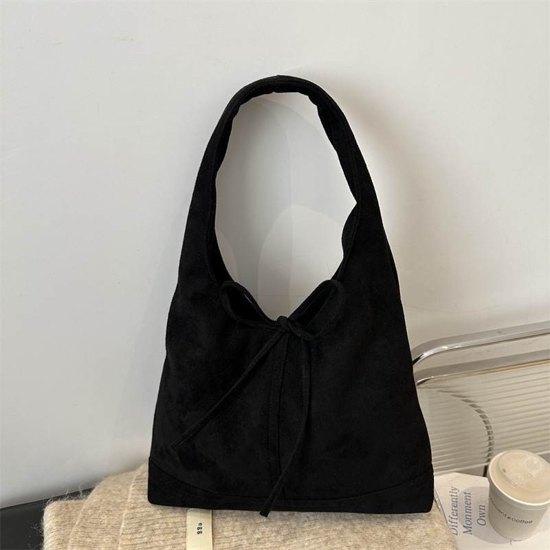 Bajo las axilas de moda retro bolsas de mano para mujeres 2025 primavera nueva moda versátil gran capacidad bolsas de hombro para trabajar