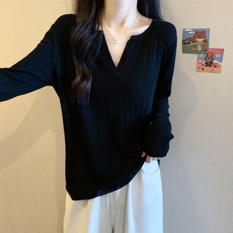 大きいサイズの黒い襟の中に長袖のメリヤスの女性の春秋の爆発的な金は太っていて、腹を隠して肉を隠して上着を打ちます。|undefined