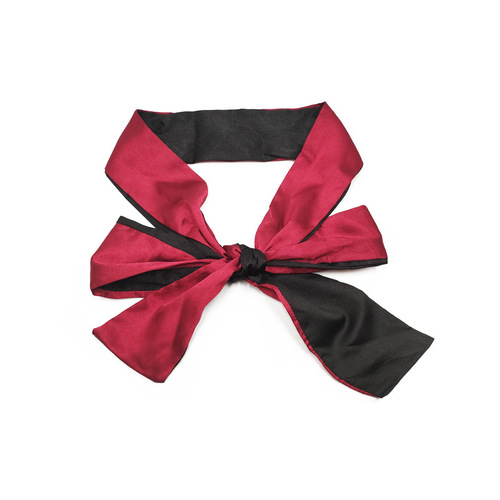 Blindfolded with eye mask and SM props for couples to tie gay flirting belt with fun adult products LES female toys