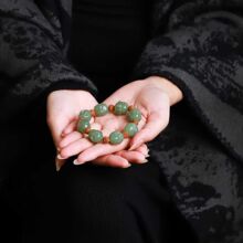 ������ˇƷ��Ȼ�½���������Ǽ�S�������Ϸ��^��ʯ�ִ��п����C