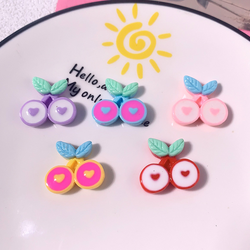 Nueva fruta diy acessorios de resina de cereza crema pegamento clip de cabello caja de papelería botón de zapatos taza de agua material hecho a mano