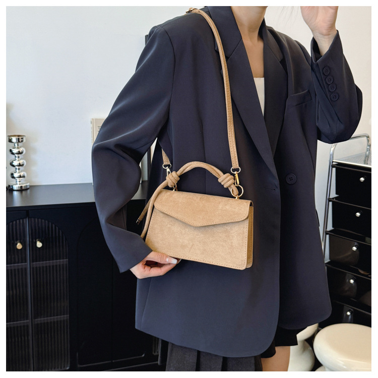 232g Weight Synthetic Leather Lining Material Magnetic Buckle Closure Type Single Shoulder Strap, Top Handle Strap Type Crossbody Bag Bags Type Casual, Daily, Shopping Occasion Pu Leather Material Solid Color Pattern All Seasons Season Women's Gender Basic Style Square Shape Women's Pu Leather Solid Color Basic Square Magnetic Buckle Crossbody Bag 7