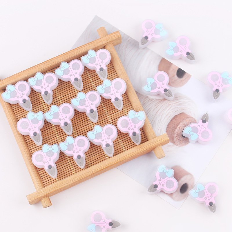 Productos para bebés, tijeras de silicona de dibujos animados, mordedor pequeño, bricolaje creativo, chupete de dientes para bebés, accesorios de cadena anti-caída