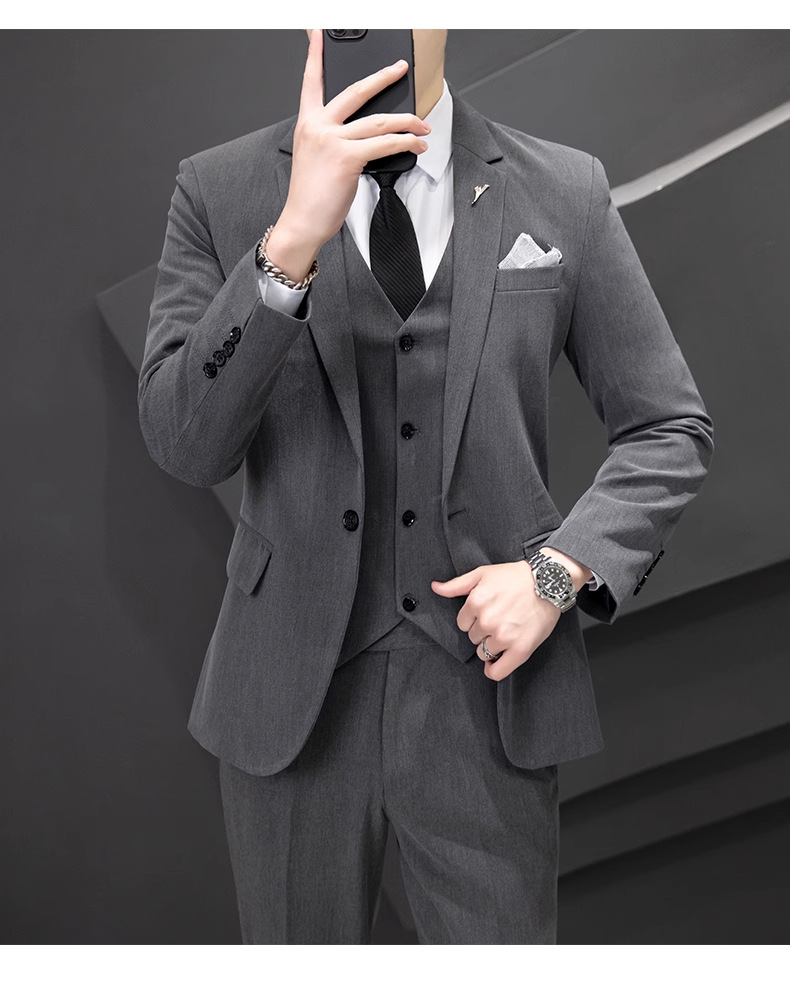 Dark gray [suit + pants]