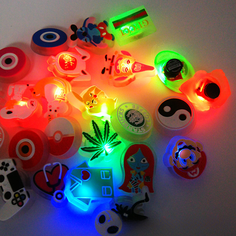 New Cave Shoes Accessories PVC Shoes Shoe Buckle LED Flashing Light Shoe Buckle Waterproof Cartoon Decorations Accessories Spot