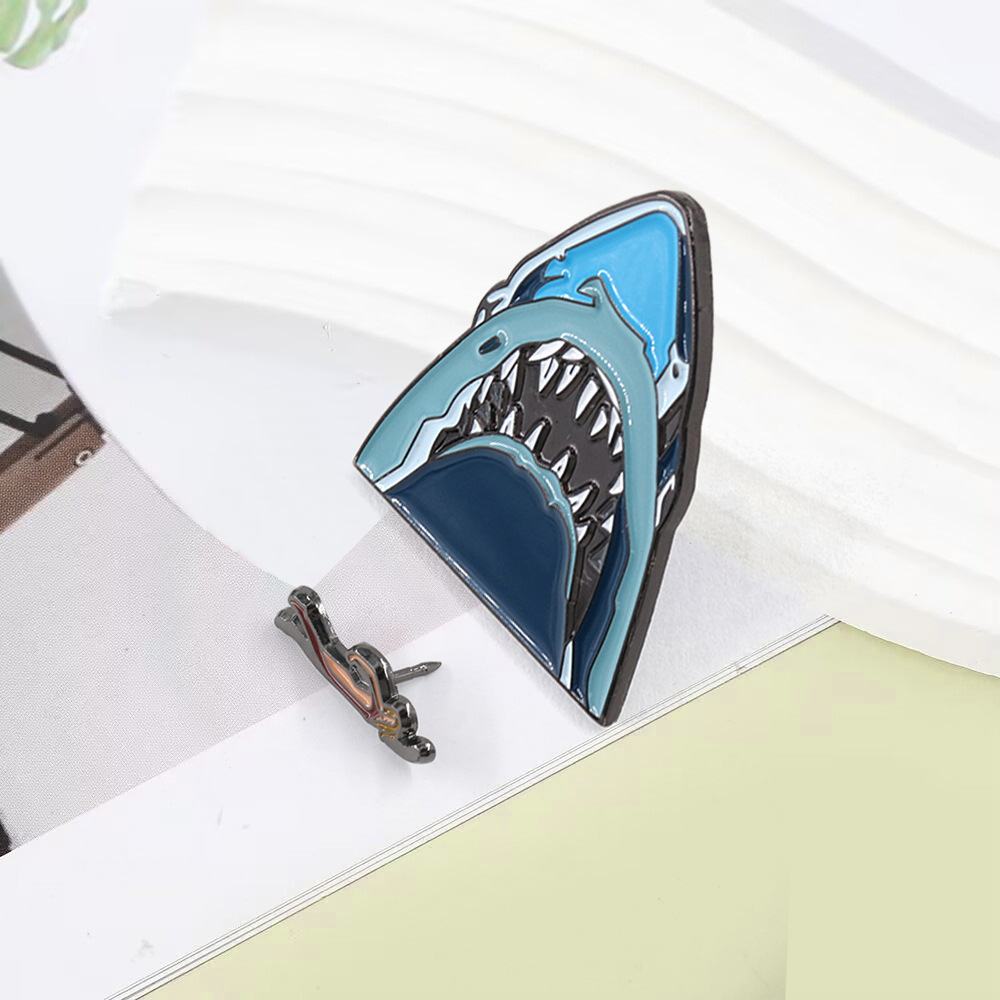 Fashionable and Unique Brooch, Great White Shark Brooch, Spielberg Shark Badge Decoration