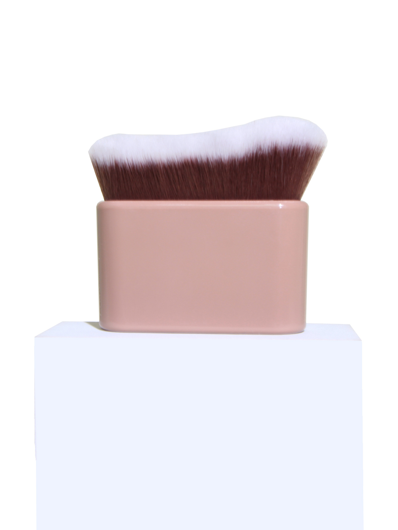 Recuperación térmica transfronteriza de una sola onda cepillo de maquillaje cepillo de cabeza plana mango de galvanoplastia no comer cepillo de base fabricante de cepillo de maquillaje en stock