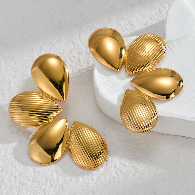 Holiday, Daily Occasion 201 Stainless Steel Material PVD Coated Real Gold Plated Flower 304 Stainless Steel Retro Waterproof Non Tarnish Ear Studs