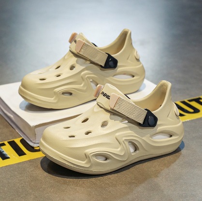 Zapatos con agujeros para padres e hijos verano nueva moda de doble capa suela gruesa zapatos para niños zapatos casuales transpirables zapatos de playa antideslizantes