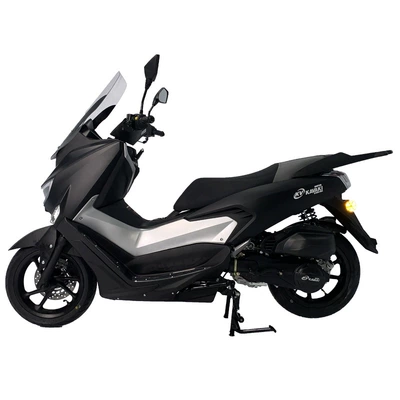 Guangdong Factory Export High Configuration 150cc New Warrior Fuel Scooter Motorcycle (Avtomobil və motosiklet məhsulları istehsal avadan)
