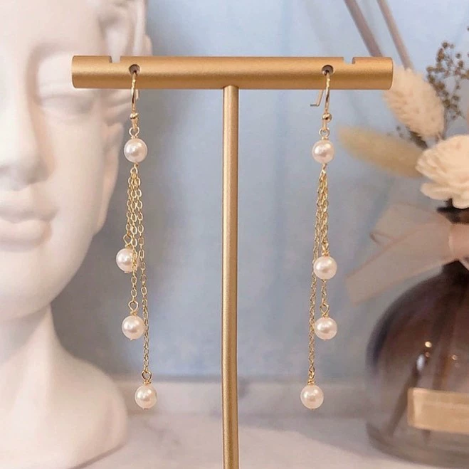 Элегантные длинные серьги с жемчугом и кисточками 2025, модные серьги для женщин, простые и доступные роскошные серьги-крючки с жемчугом